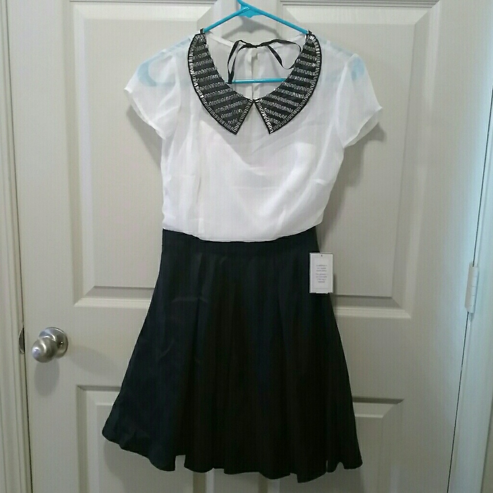 New Mini Dress Beaded Peter Pan Collar Black White